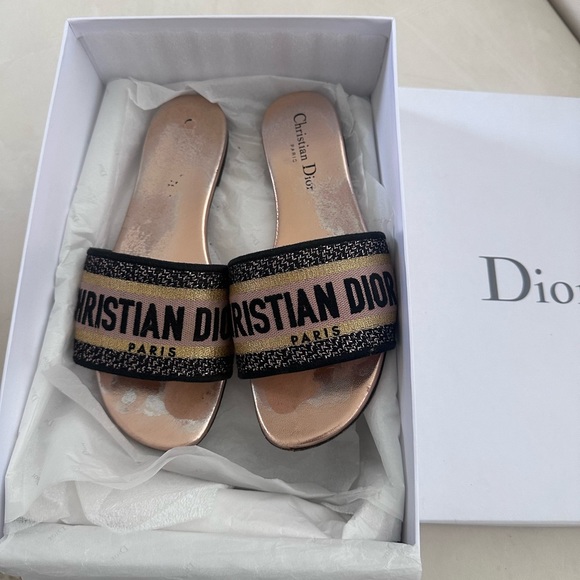 Dior ORIGINAL zise 6 1/2 - Picture 2 of 5